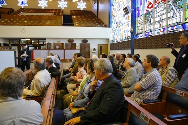 Visit to the Orthodox Synagogue, Teranure. 