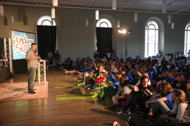 Mark Richie talking to participants in Urban Soul 2010 in the Exchange, Dublin.