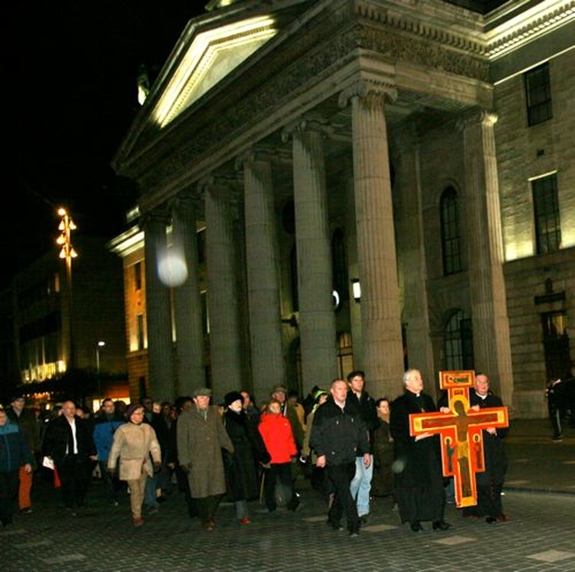 The Ecumenical Procession of the Cross passes the GPO as the Church of Ireland and Roman Catholic Archbishops of Dublin, Michael Jackson and Diarmuid Martin lead the walk from Christ Church Cathedral to the Pro Cathedral. 