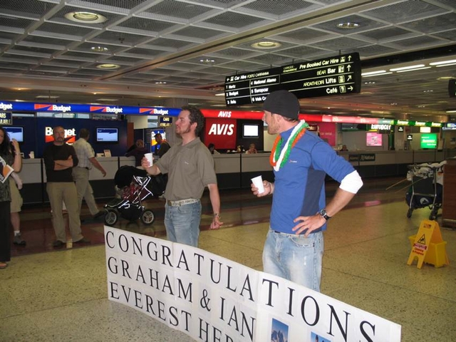 Graham Kinch (left) and Ian Taylor (right) celebrate their safe return to Dublin following successfully climbing Everest in aid of Fields of Life.