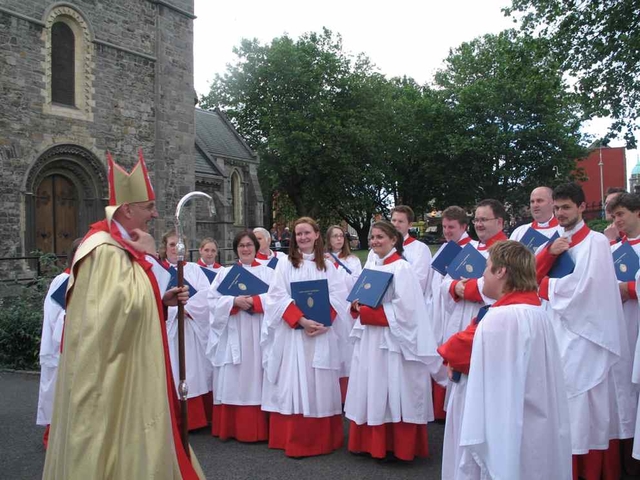 The Archbishop expressing his thanks to the Christ Church Cathedral choir shortly after the ordinations of the Revd Rob Jones and the Revd Alan Barr to the priesthood.