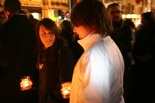 Students preparing to lay candles at a vigil for peace in Gaza and Southern Israel organised by Christian Aid, Amnesty International and Trócaire.