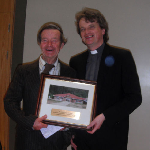 David Barrett with Revd Gary Dowd at the Kisiizi Night in Glenageary. Parishioners and friends of St Paul’s Church in Gleneageary raised €200,000 for the completion of a new theatre building at Kisiizi Hospital in Uganda and the training of an additional surgeon. Retired engineer and St Paul’s parishioner, David Barrett, supervised the construction work on site. 