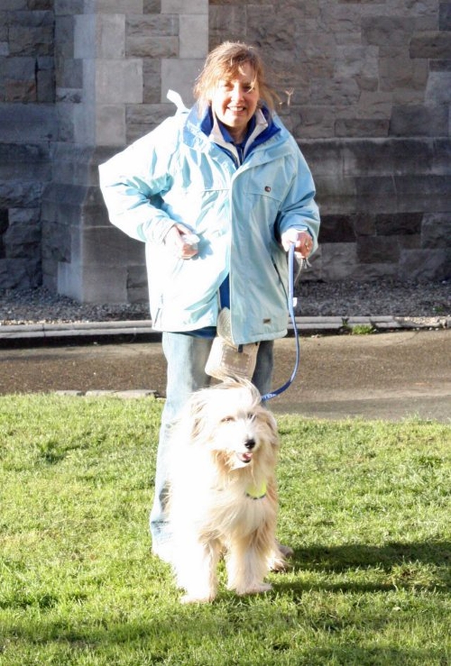 Patricia Beattie with Sam at the Christ Church Cathedral Charity Carol Service in aid of Peata – Providing a Pet Therapy Service to caring institutions in Dublin.