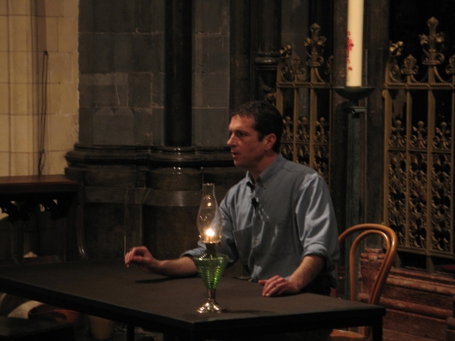 American Brad Sherrill performing his recitation of the Gospel according to John in Christ Church Cathedral.
