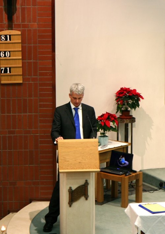 Environmentalist Gavin Harte addresses Eco–Congregation Ireland’s ecumenical prayer service in Ballaly for the climate change summit which took place in Durban, South Africa.