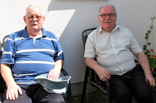 Gerry Whyte and Frances Thomas Roe enjoyed the glorious sunshine in the garden at the Damer Court open day. 