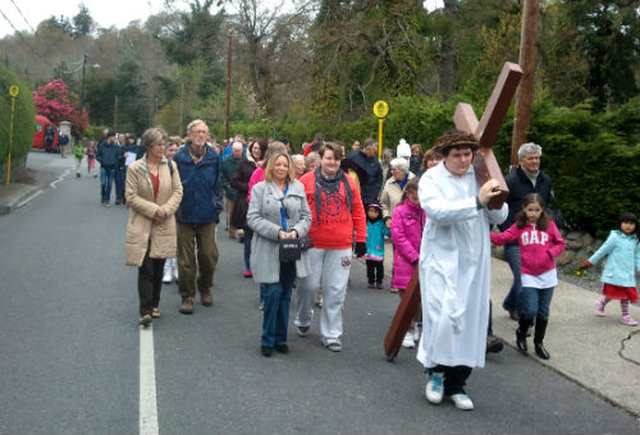 The Way of Cross procession in Enniskerry  took place from St Mary’s Roman Catholic Church to St Patrick’s Church Church of Ireland, Powerscourt, on Good Friday.