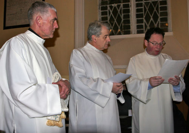 Archdeacon David Pierpoint, the Archbishop of Dublin, the Most Revd Dr Michael Jackson, and Revd Anthony Kelly as Revd Kelly reads the declaration at his Service of Introduction as Bishop’s Curate of the parishes of Holmpatrick and Kenure with Balbriggan and Balrothery in St George’s Church, Balbriggan.