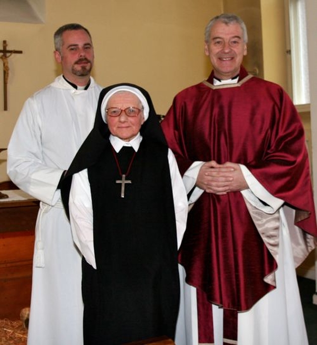 Archbishop Michael Jackson celebrated a service of Holy Communion and preached in St Mary’s Home in Pembroke Park before Christmas. Pictured with the Archbishop are Sister Verity Ann of the Community of St John the Evangelist and the Revd Andrew McCroskery, Vicar of St Bartholomew’s with Christ Church, Leeson Park. 