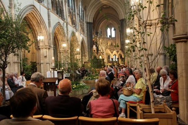 The 2014 Christ Church Cathedral Patronal Service took place this morning (June 15) amid abundant foliage as the cathedral was hosting the first Dublin Garden Festival. 