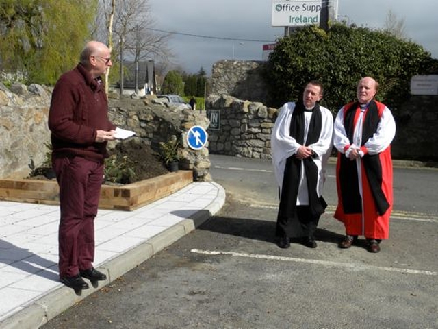 Peter Rooke, a member of the organizing committee, introducing the event marking the 150th anniversary of Kill O the Grange parish. Also pictured are The Revd Arthur Young and Bishop Ferran Glenfield (Photo: James Darling)