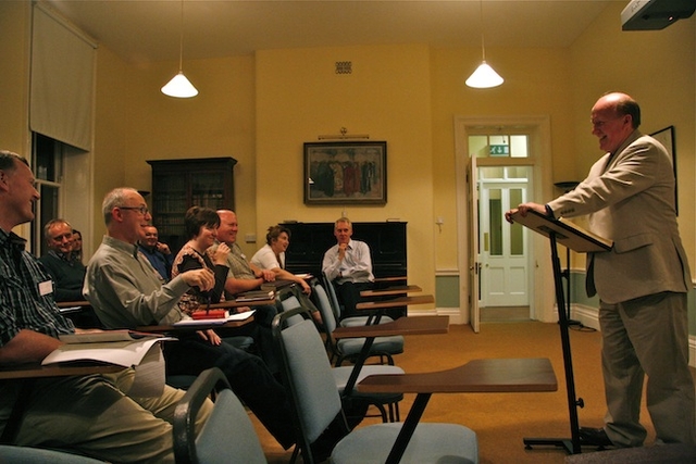 Revd Ferran Glenfield leading a discussion at the conference.