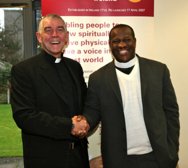 Archdeacon David Pierpoint of Dublin welcomes Archdeacon Bheki Magongo of Swaziland to Church of Ireland House in Rathmines. Archdeacon Magongo is on a month long visit with USPG Ireland. 