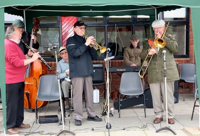 The Ron Anderson Jazz Band entertained the crowds at Wicklow Parish Fete. 