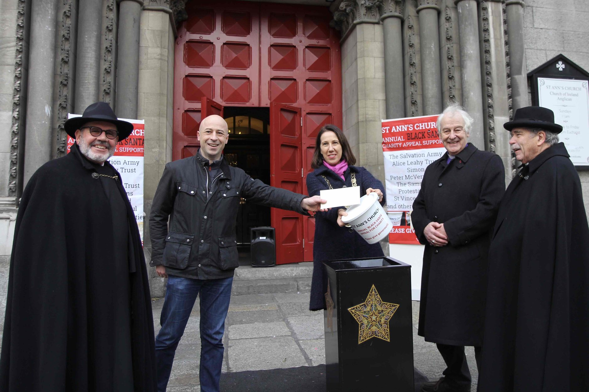 2021 Dublin Black Santa Sit Out Launched - Appeal off to flying start with substantial donation in lieu of cancelled Christmas parties