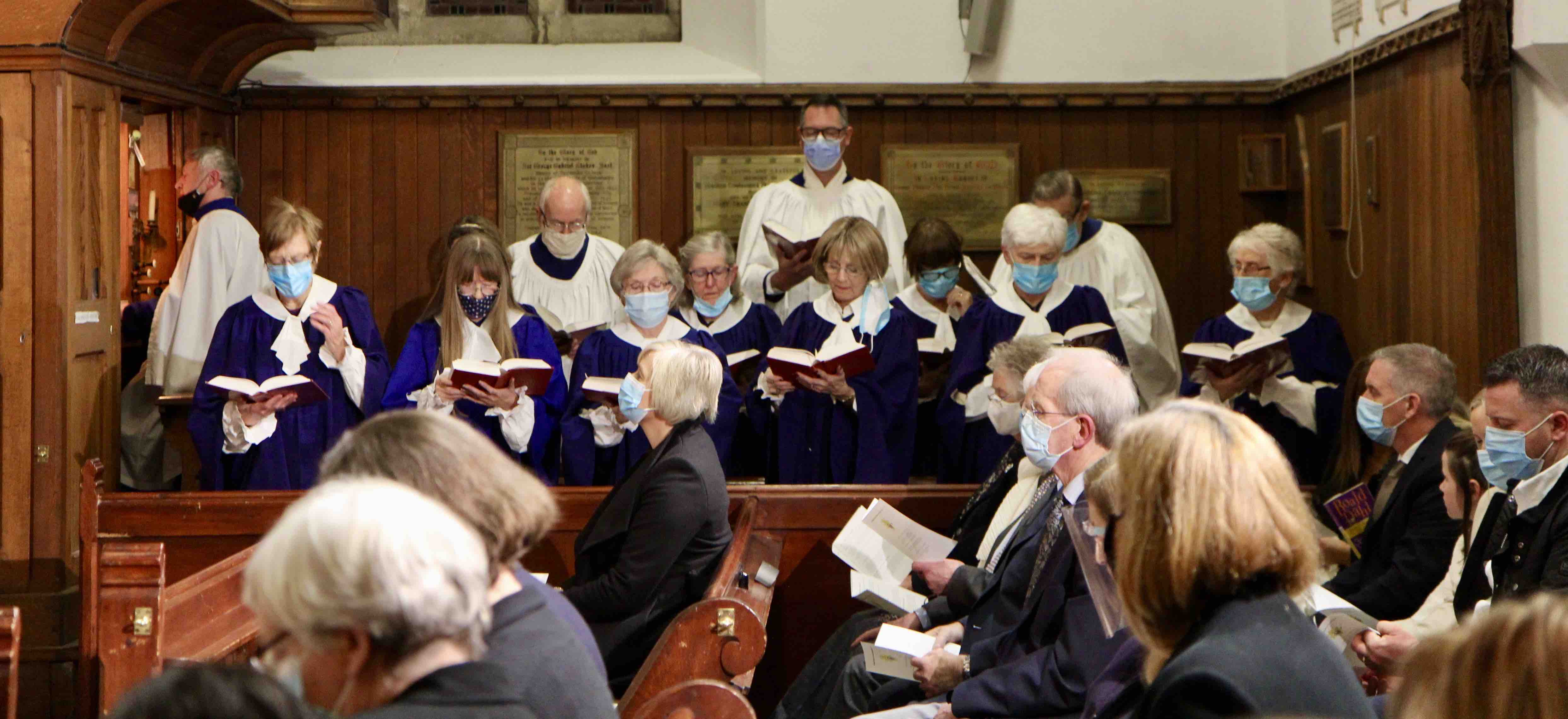 The choir singing at the institution of Canon David Gillespie.