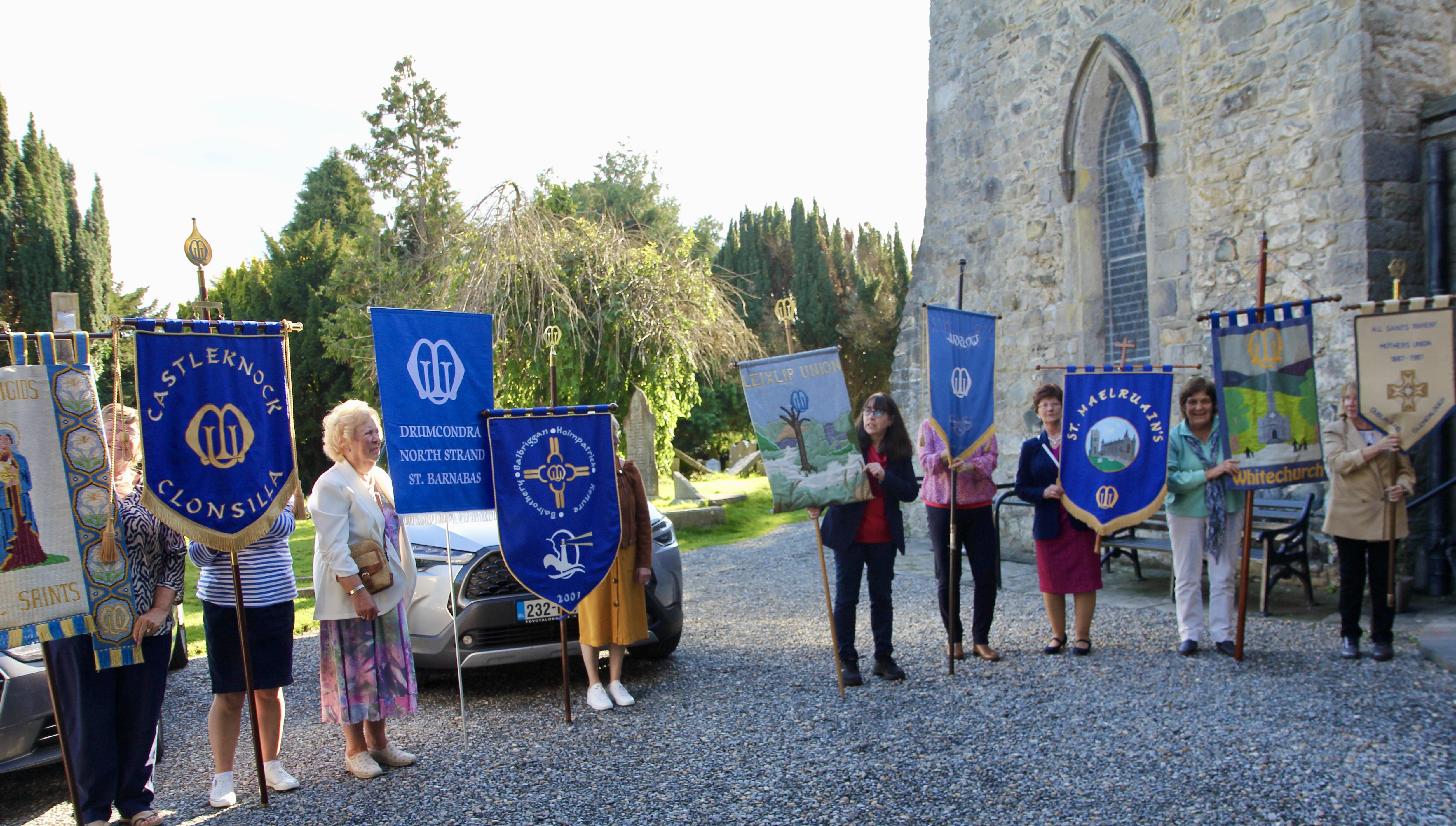 Mothers' Union banner barers.