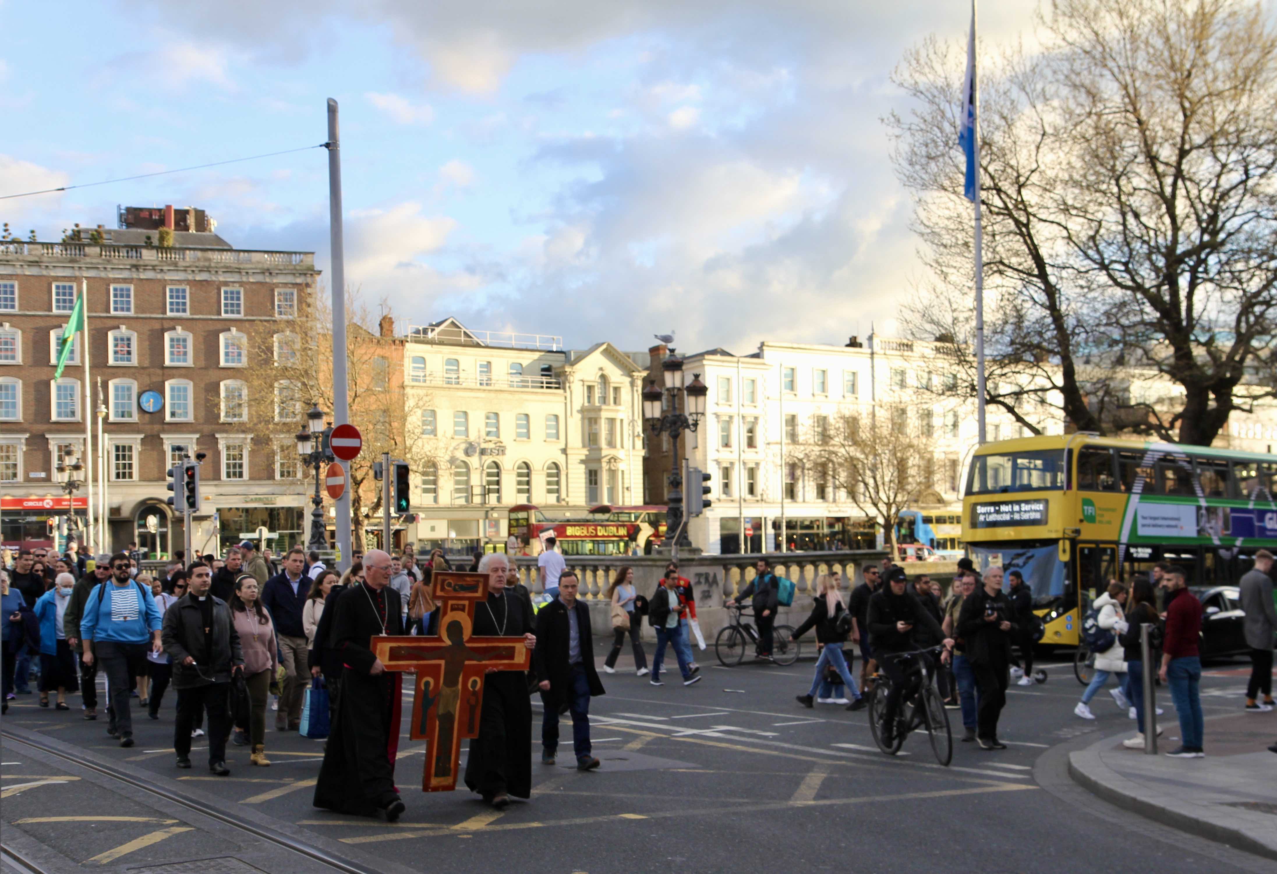 Crossing O'Connell Bridge